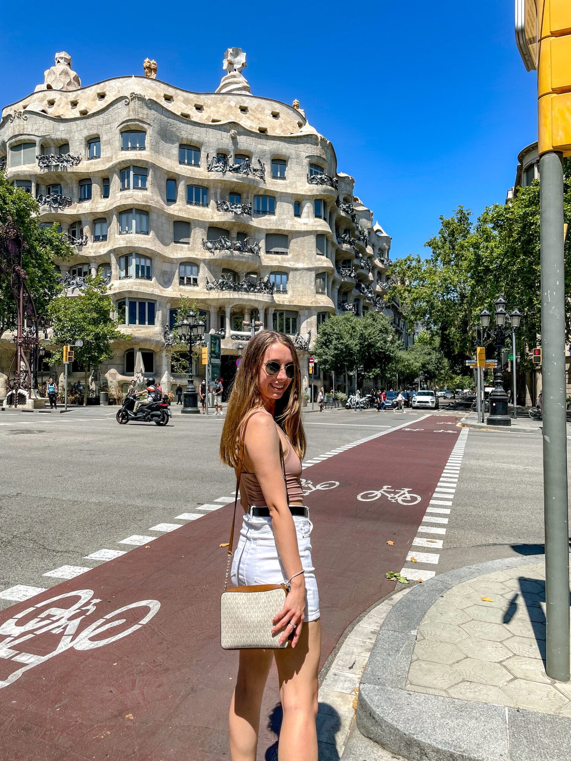 Top obiective turistice Barcelona : Casa Mila, Barcelona