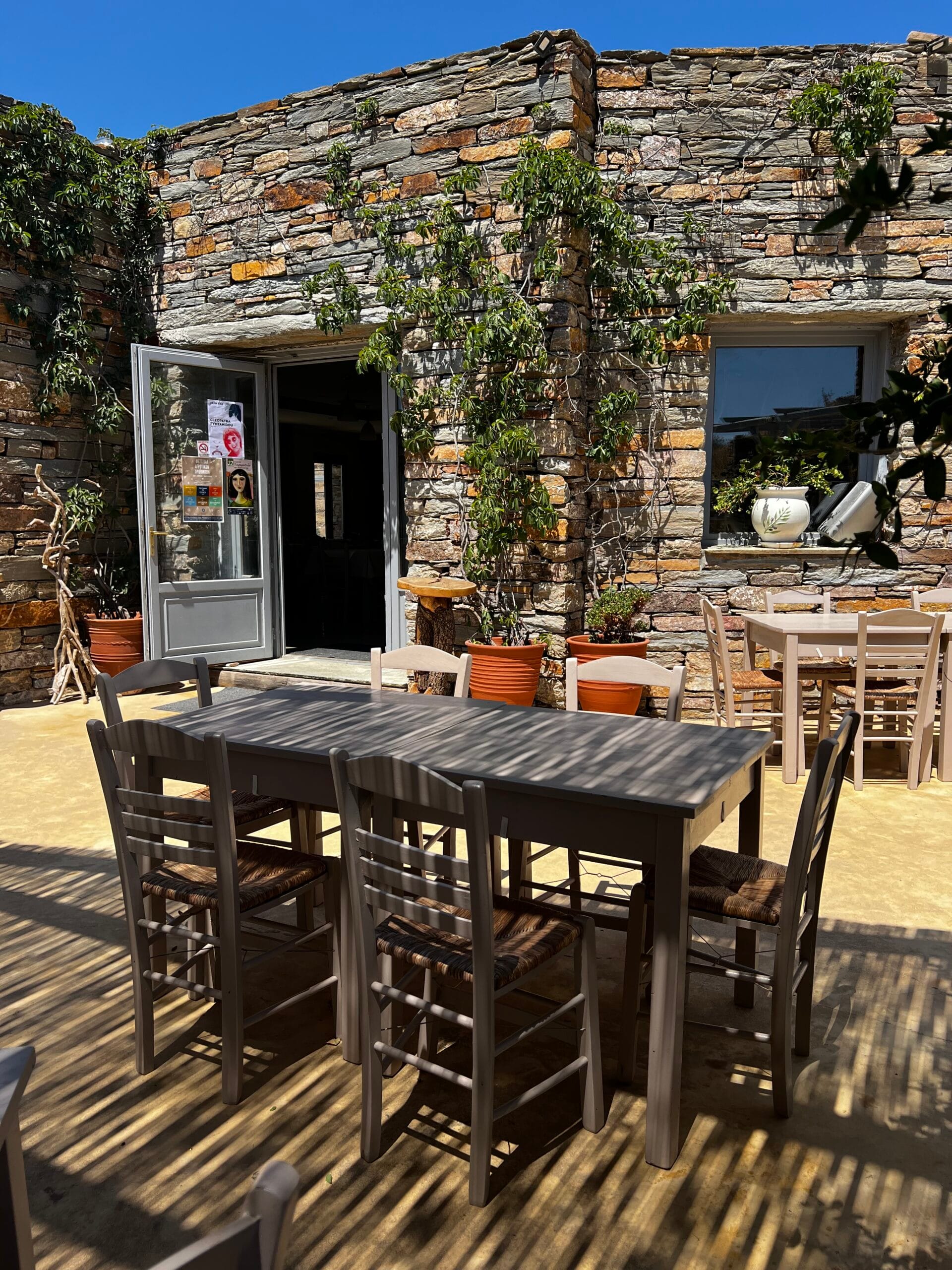 Taverna Karthaia
