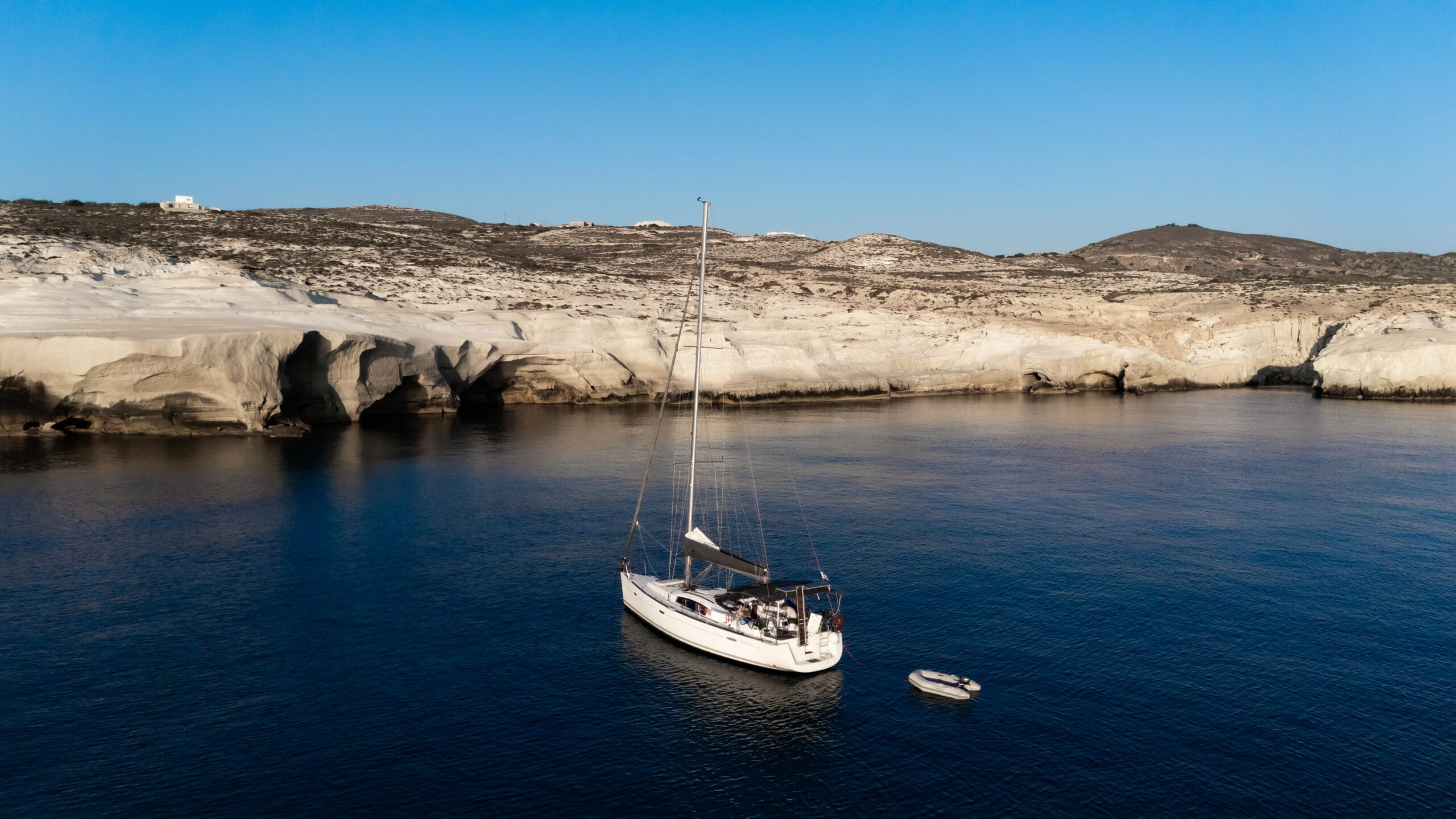 Cum ajungi in Milos ?